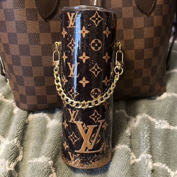 ❤️SOLD❤️🖤🖤Gorgeous customized cup🖤🖤 - Picture 2 of 10